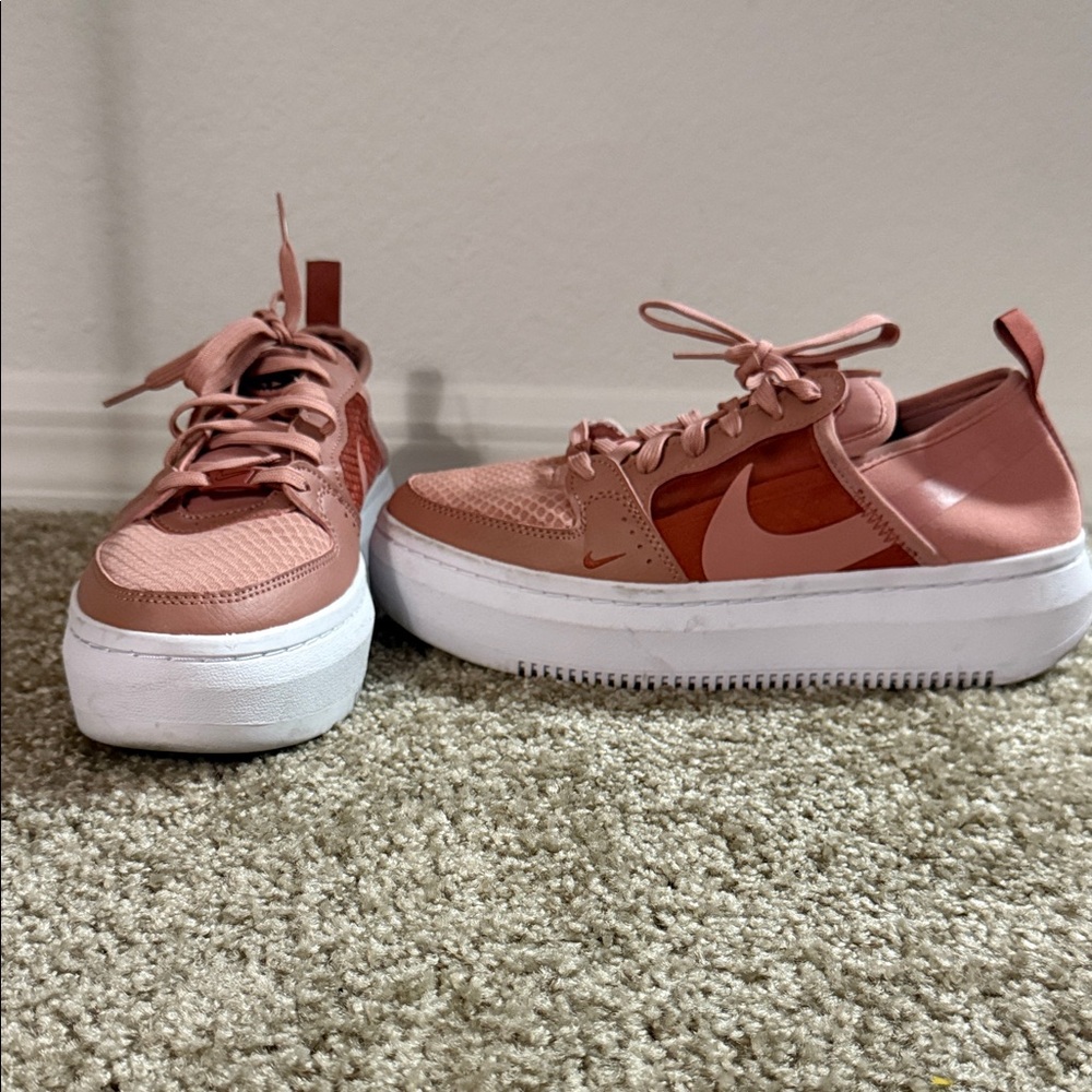 Nike Court Vision Alta